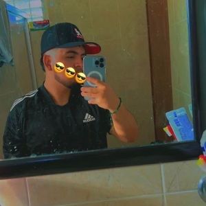 Meet your Posher, Hernández